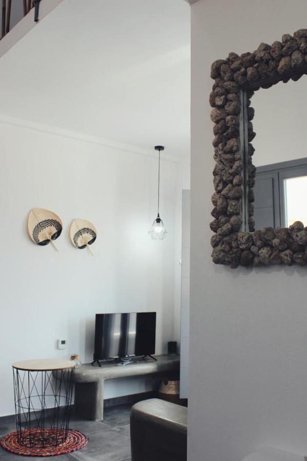 Aeron Suites Éxo Goniá Buitenkant foto