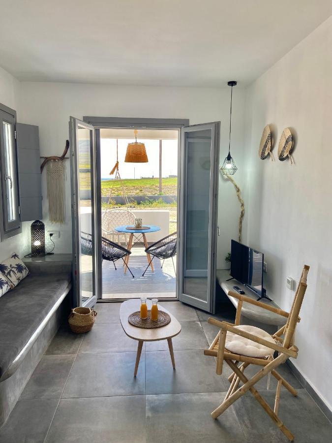 Aeron Suites Éxo Goniá Buitenkant foto